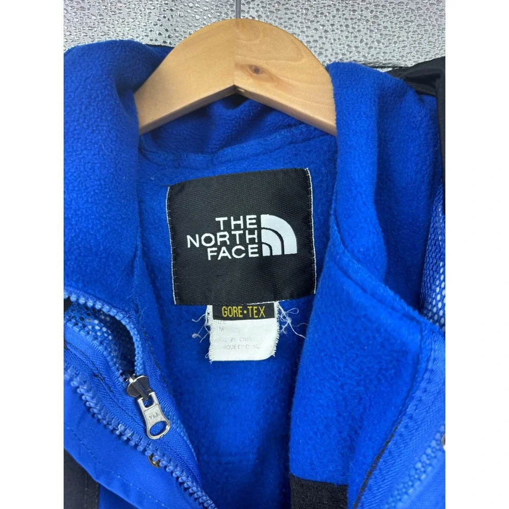 READ The North Face Gore-Tex Mountain Jacket Vintage 90's Blue Mens Medium